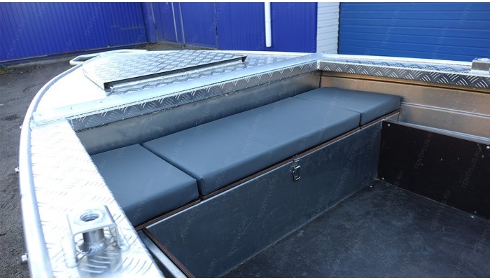 Комплект мягких накладок на рундук в лодку Вятбот 390 Р PRO